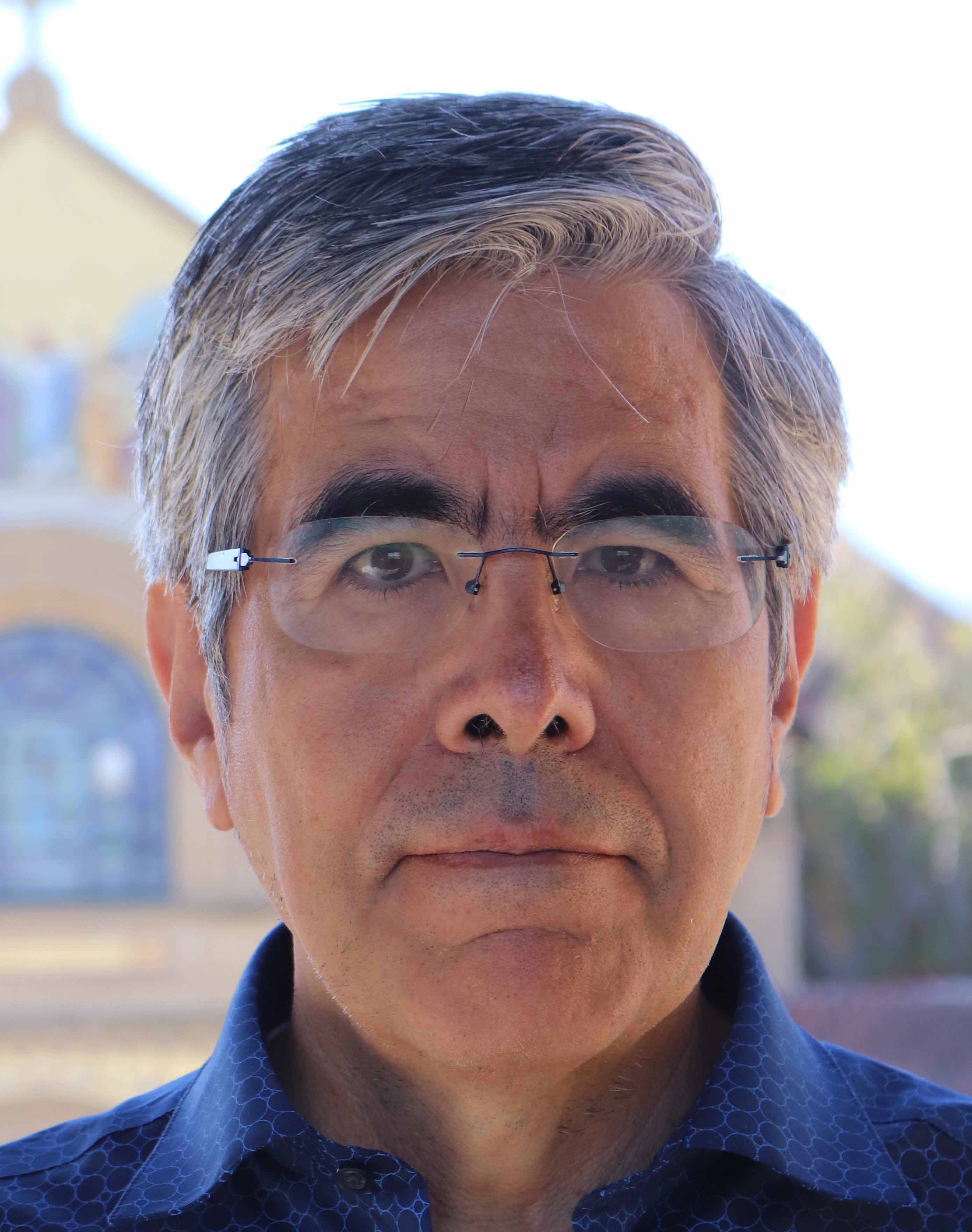 Dr. Raúl Rojas González