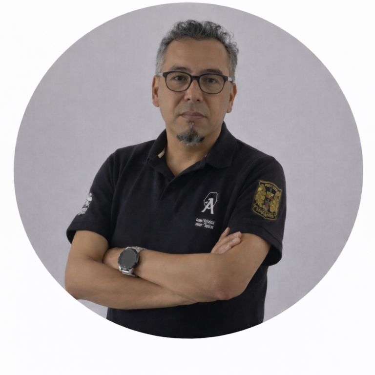 Dr. Gustavo de la Cruz Martínez